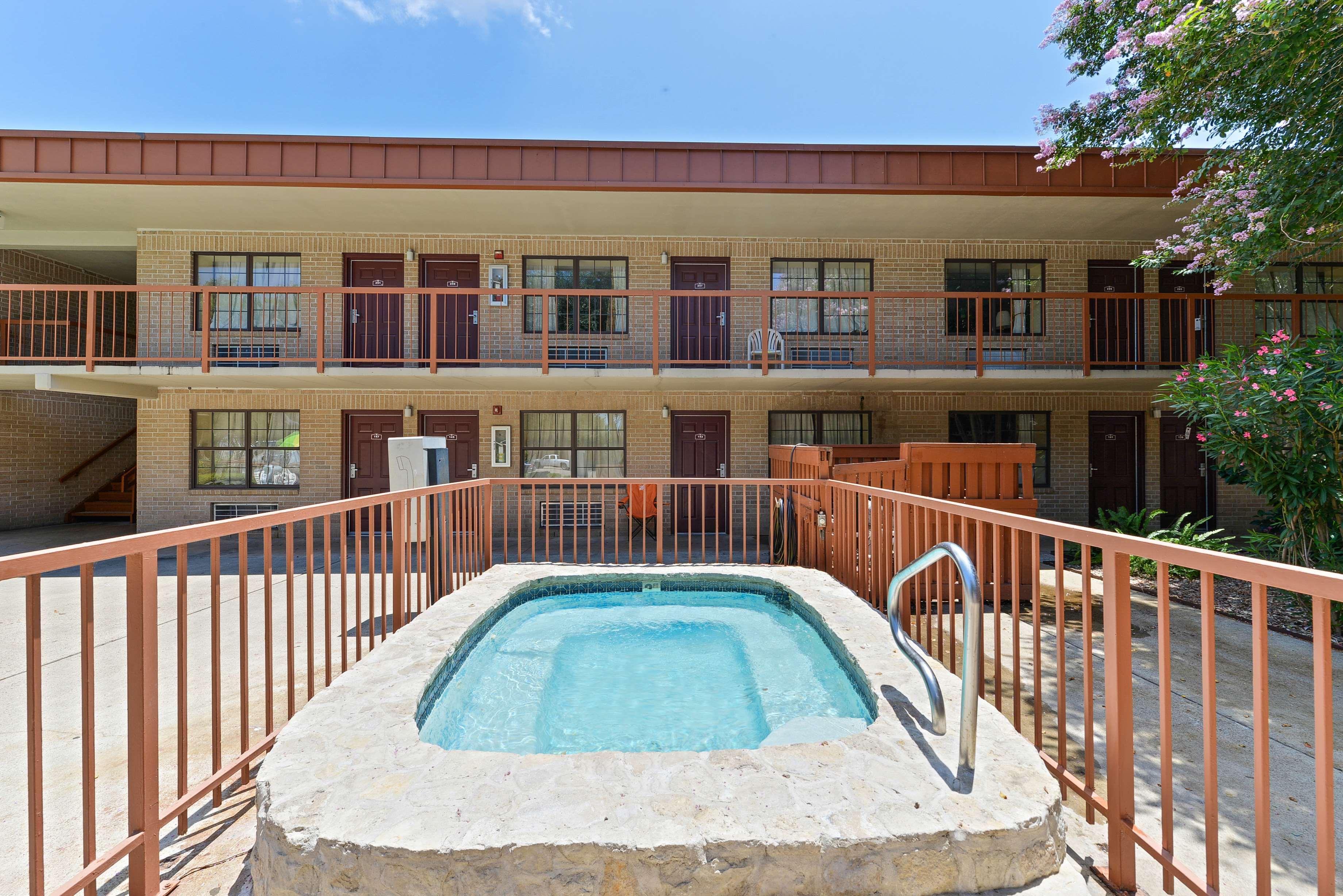 Americas Best Value Inn&Suites Victoria Exterior foto